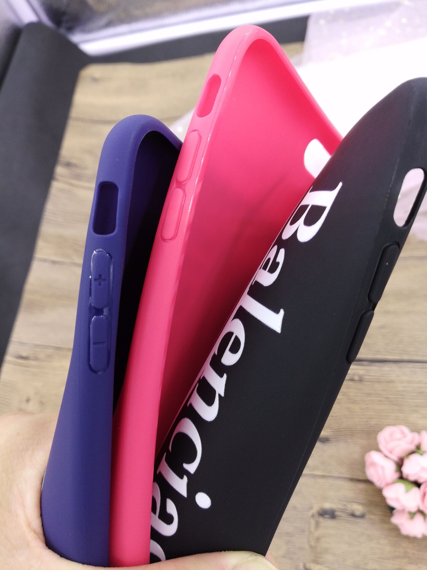 ストリートBalenciagaソフトケースiPhoneX/8Plus/8男女ペアお揃いバレンシアガinsアイフォン7Plus/7/6s携帯カバー有名人