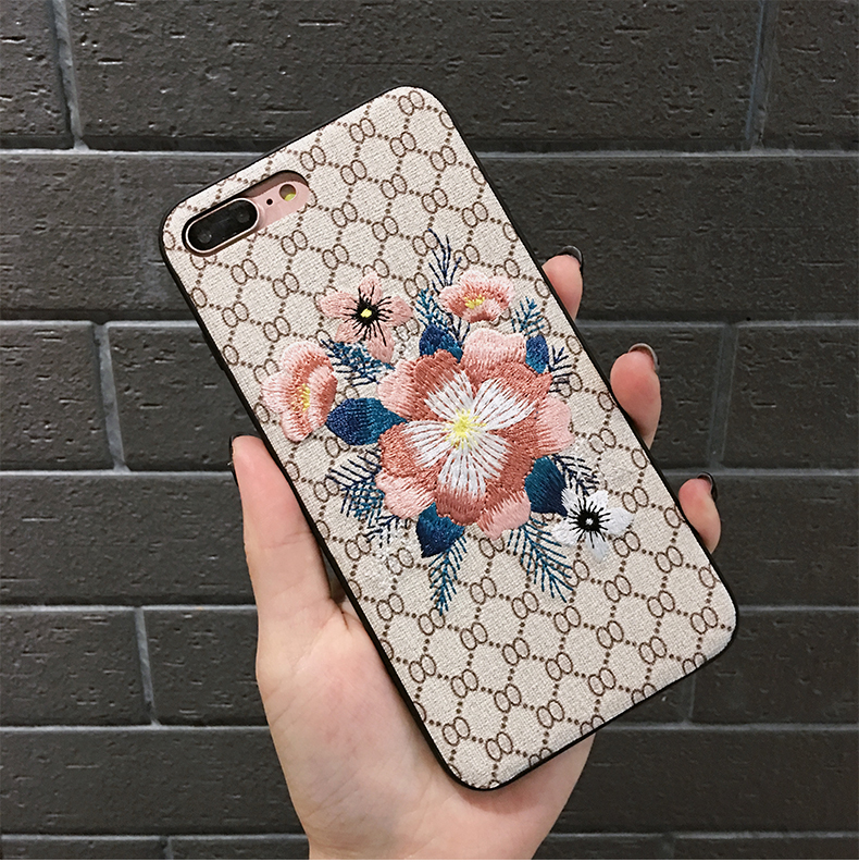 刺繍iphoneXS ブランドXS Max/XR/8ケース かわいい