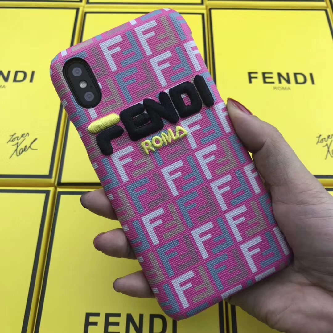 レディースXR/iPhone7/6splusおしゃれiPhone XS/X人気Fendi Romaペア