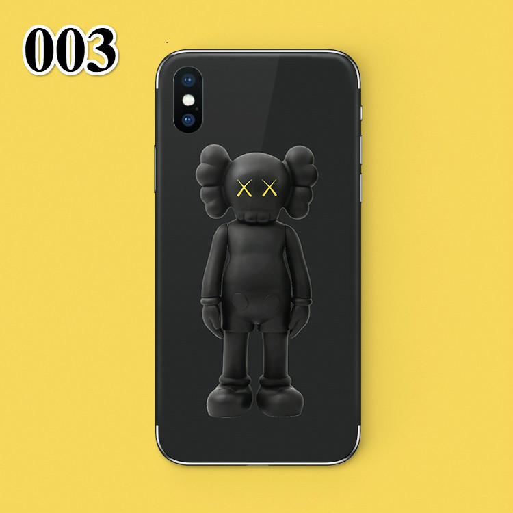 カウズiPhone X背面アイフォンXs MaxカッコいいKAWS iPhoneXRシール鉄腕アトム コラボ