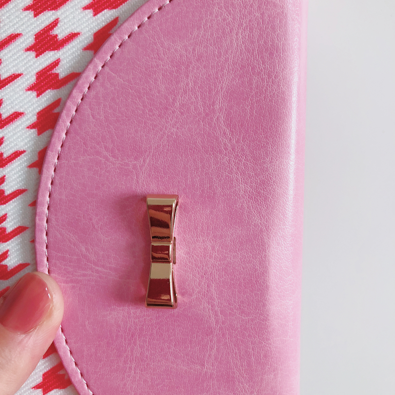 手帳型スマホケース千鳥格子ハウンドトゥース財布型レザー高級大人可愛い携帯カバー三つ折り紺色ピンク