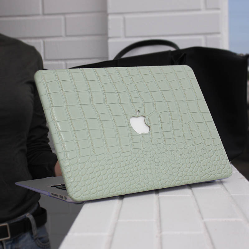 アボカドグリーン色PU革合皮 ワニ柄MacBook pro13インチ エレガント マックブックシェルカバーM1